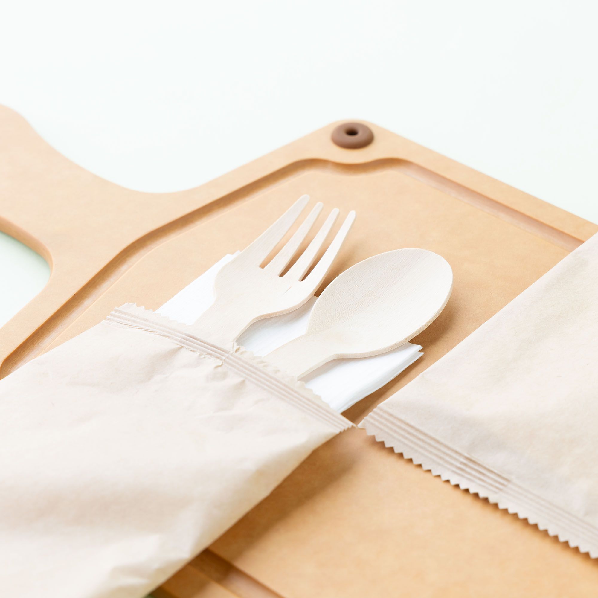 苔曙客製化餐具組合包，用紙袋包裝你想要的餐具