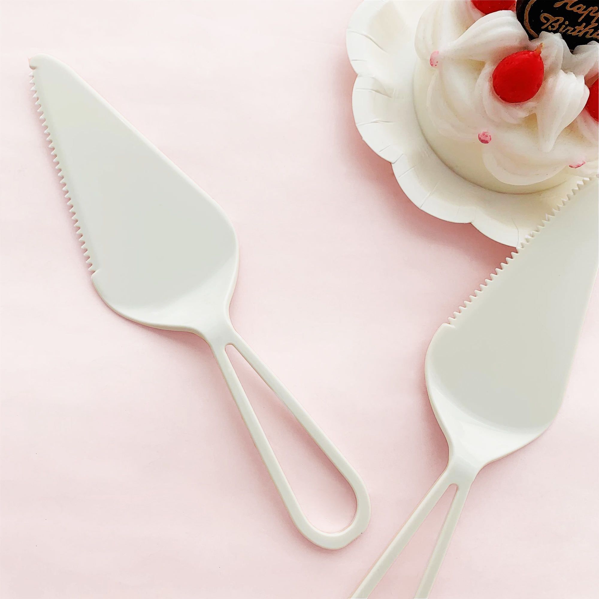 22cm Cake Server With Triangle Shape