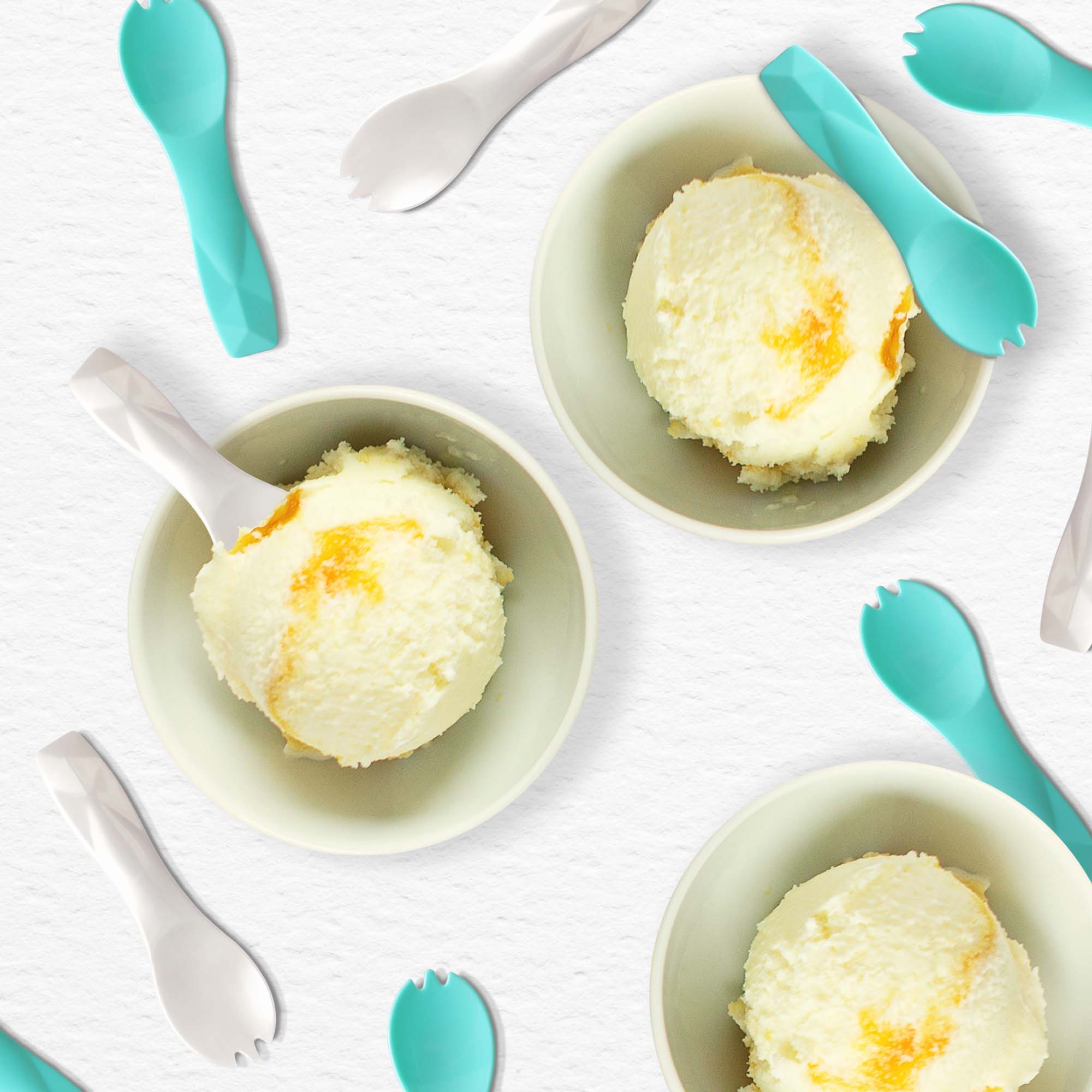 Spork gelato berwarna-warni 8cm diperbuat daripada bahan PS dan sempurna untuk aiskrim, kek, puding, dan jeli.