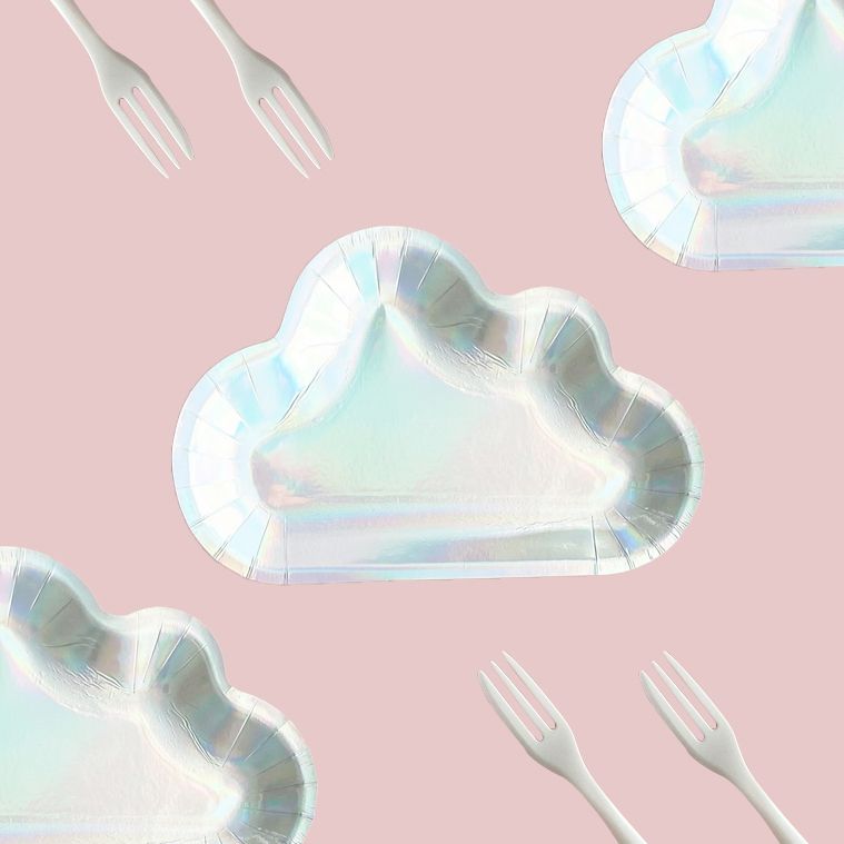 閃亮雲朵蛋糕盤叉組適合天空主題生日派對，快用閃亮雲朵盤點亮你的餐桌吧
